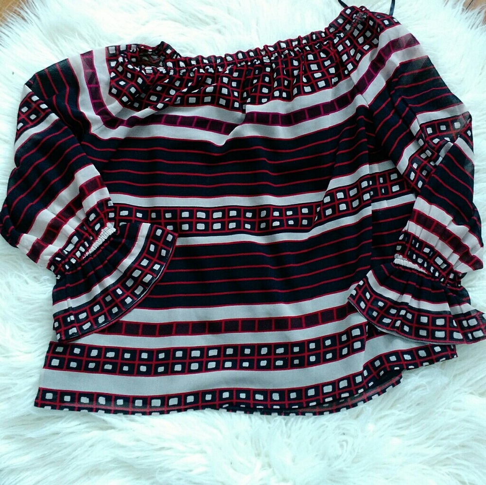 NWT Ann Taylor LOFT Off The Shoulder Bell Sleeve - Picture 2 of 4